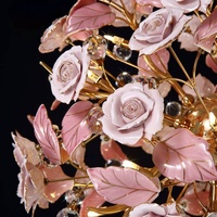 Nouveau lustre floral en céramique fait main 2025 avec cadre métallique - Lustre artistique en céramique disponible en plusieurs options de couleur
