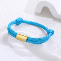 Bracelet en corde tressée faite à la main Bracelet de couple en acier inoxydable coloré simple pour femmes hommes