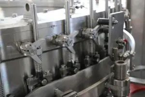 20000-22000BPH Getränkefabrik kohlensäurefaser getränkeflasche flüssigkeit automatische Wasserabfüllmaschine