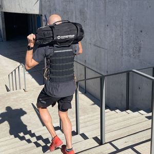 Muestra gratuita: Guantes de fitness de hierro suave para entrenamiento con peso y soporte de muñeca para gimnasio, boxeo y entrenamiento de fuerza - Product Image 5