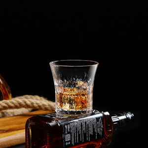 Verres à <span class=keywords><strong>whisky</strong></span> épaissi vintage en vrac, verrerie de bar et de restaurant multifonctionnelle, tasses de spiritueux de vodka créatives. - Product Image 6