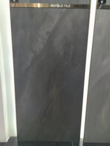 Dalles de sol en porcelaine grise Fiona Cement, antidérapantes, modernes, ACCENTS, 750*1500, béton mat, revêtement de sol durable pour usage intérieur - Product Image 4