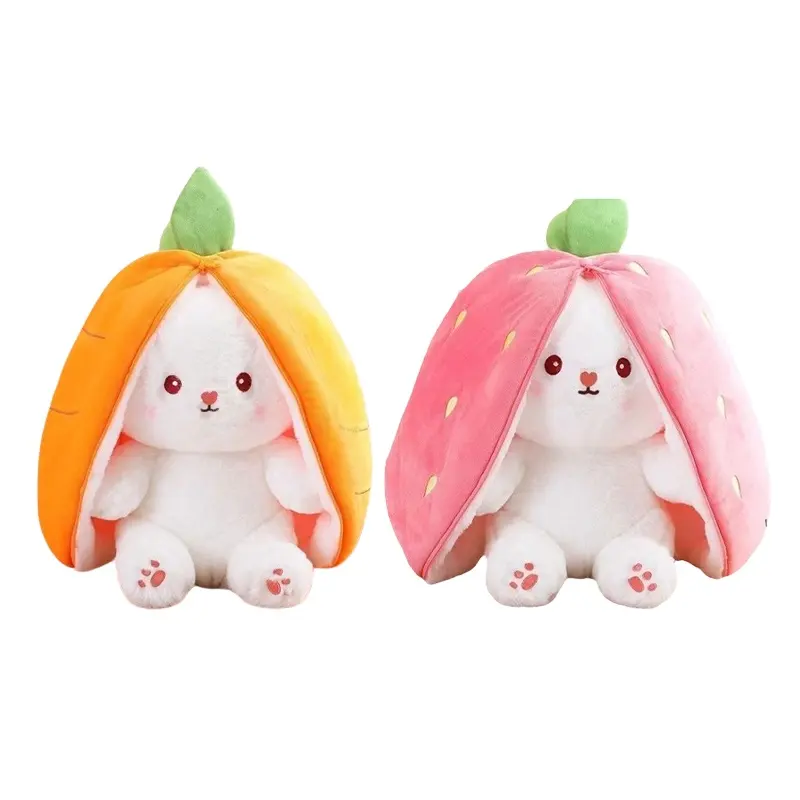 2024 personnalisé en gros fruits fraise lapin changement à carotte peluche lapin chiffon poupée lapin en peluche cadeau pour garçon et fille