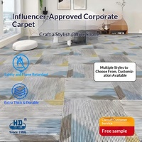 Dalles de moquette modulaires en PP tissé de luxe, revêtement de sol commercial pour bureaux, hôtels, couloirs, résistant au feu