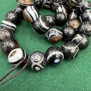 Grosir 18Mm Kuno Tibet Hitam <span class=keywords><strong>Dzi</strong></span> Beads Antik Putaran Tibet Agate Kalung untuk Membuat Perhiasan - Product Image 2