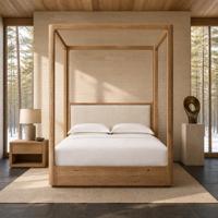 Lit à baldaquin sur mesure en tissu et bois de designer avec cadre en bois massif, grain de bois clair, tête de lit personnalisable pour hôtel de luxe