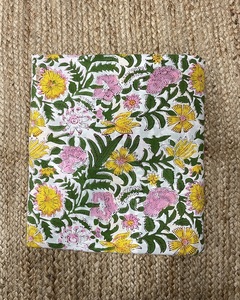 Tela de Algodón Suave Hecha a Mano de Primera Calidad con Estampado Floral Moderno de Jaipur, Material para Bolsos y Cortinas, Tela Ligera para Vestidos - Product Image 4