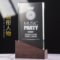 Trophée en verre cristal personnalisé avec gravure et impression UV 2026, avec base en bois, pour cadeaux promotionnels et de bienvenue