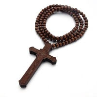 Collier pendentif croix de Jésus sculptée en gros, perles en bois naturel multicolores, bijoux religieux chrétiens vintage pour hommes et femmes