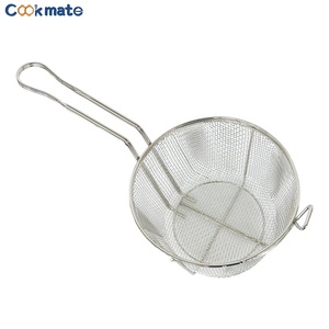 Cesta de freír de acero inoxidable de forma redonda con asa y soporte frontal de malla fina - Product Image 1