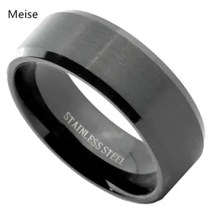 Yiwu Meise Black Plated Stainless Steel Beveled Edge Wedding Ring