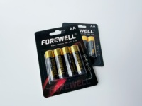 Piles alcalines super puissantes FOREWELL LR6 AA 1,5 V à quatre cartouches, grande capacité, étanches, pour télécommandes (vente en gros)