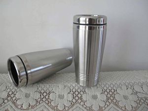 Vaso de Acero Inoxidable Moderno con Aislamiento al Vacío y Tapa, de 110 cm de Largo, Ideal para Viajes, Marca English Trade Goods Name - Product Image 2