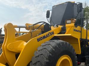 Cargadora de ruedas Komatsu WA380 usada en buenas condiciones Cargadora Komatsu WA380de segunda mano con componentes centrales Bomba de cojinete de motor - Product Image 2