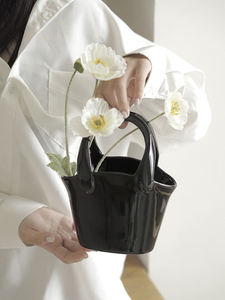 Sac à main créatif en céramique, Vase de fleurs en forme de panier, Pot de fleurs noir brillant, décoration de la maison, améliore la qualité de votre ascenseur - Product Image 5