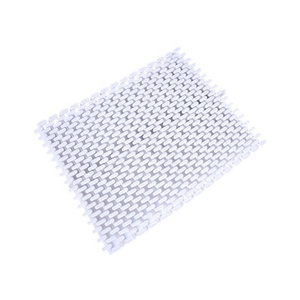 <span class=keywords><strong>Grille</strong></span> de protection antidérapante en <span class=keywords><strong>PVC</strong></span> pour <span class=keywords><strong>caniveau</strong></span> de piscine, forme vague, Finn Forest - Product Image 1