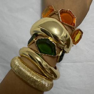 Kaimei 2025 Fashion perhiasan wanita Chunky geometris tidak beraturan hijau gelang batu permata Minimal Chubby gelang Metal - Product Image 6