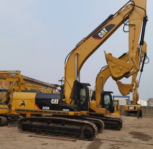Excavadora hidráulica de cadenas Caterpillar CAT 325D usada, sin daños, sin fugas, sin óxido, de alta calidad y bajo precio, en venta. - Product Image 1