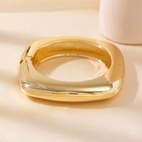 Bracelets manchette carrés épais à charnière en gros, dorés et argentés, en métal poli brillant, bijoux tendance minimalistes pour femmes