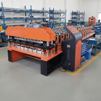 Machine de formage de tuiles en Aluzinc ondulé pour toiture à poutrelles trapézoïdales, machine de formage de panneaux de construction en métal IBR CNC à haute productivité