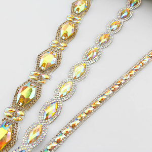 Nouveauté Costume de carnaval <span class=keywords><strong>Samba</strong></span> avec des patchs de chaîne en strass thermocollants Appliques assorties pour robe Garniture - Product Image 3