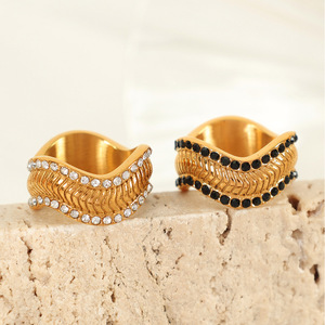 Bagues tendance dorées à motif géométrique, serties pavé, bijoux unisexes, cadeau - Product Image 3