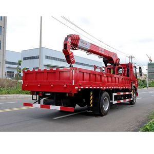Camion-grue Dongfeng M3 4*2 avec grue télescopique de 8 tonnes, puissance élevée, démarrage rapide et expérience de conduite confortable - Product Image 3