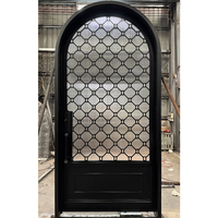 Puerta Pivotante de Acero Arqueada Extra Grande Antirrobo con Herrajes Lockwood, Diseño Moderno para Entrada Principal de Villa, Puerta de Vidrio Acanalado
