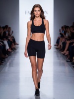 Shorty femme coupe libre antidérapant en nylon OEM de haute qualité, séchage rapide, respirant, à porter sous une jupe