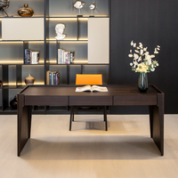 Bureau d'ordinateur minimaliste italien de designer pour la maison, le bureau ou le salon – Table de travail moderne et luxueuse