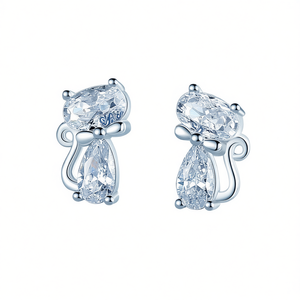 Orecchini con Cristalli Swarovski a Forma di Gatto, Placcati in Oro Bianco con Diamanti Taglio Pera, Gioielli Carini da Donna per Uso Quotidiano - Product Image 1