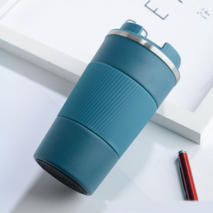 Taza pequeña para café de viaje con tapa a prueba de fugas, taza de vacío reutilizable de acero inoxidable de doble pared para café caliente y frío - Product Image 6