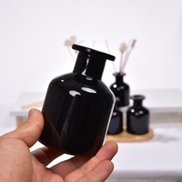 Bouteille en verre ambré de luxe vide de 100 ml et 150 ml pour diffuseur à bâtonnets, avec bouchon à vis, finition mate, écologique et recyclable, pour diffuseur d'huiles essentielles noires