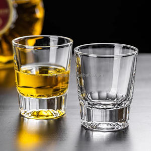 <span class=keywords><strong>Bicchieri</strong></span> personalizzati con logo personalizzato <span class=keywords><strong>da</strong></span> 60ML di <span class=keywords><strong>Vodka</strong></span> bicchierino di vetro Mini bicchierino con Logo personalizzato personalizzato - Product Image 5