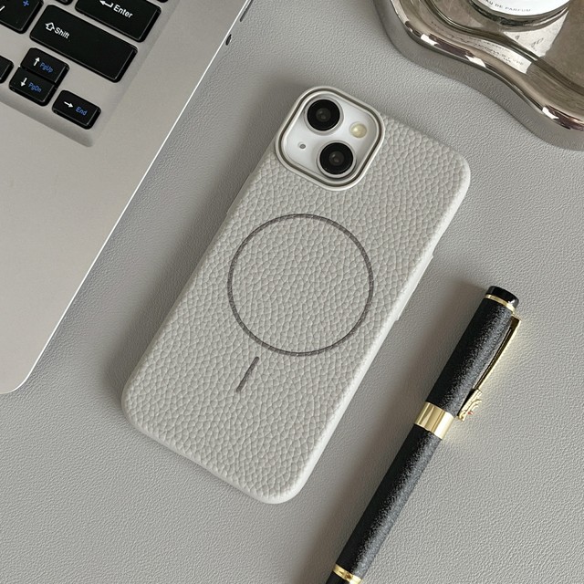 Wholesale High Quality Litchi Texture Surface Velvet Lining Magnetic Wireless Charge Shockproof Mobile Phone Case for 17 Pro