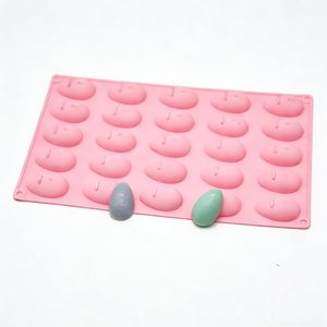 Moldes de Silicona para Chocolate con Forma de Uñas, 35 Cavidades, Antiadherentes, Libres de BPA, con Certificación LFGB Platinum - Product Image 2