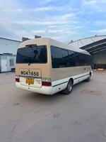 Bus Toyota Coaster d'occasion 2022, version 30 places, moteur diesel Euro 2, pour le Ghana
