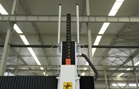 Fresadora CNC de 5 Ejes Rongchi con Sistema Automático de Carga y Descarga para Fabricación de Moldes de Componentes de Muebles, Área de Trabajo Grande 1325, CE