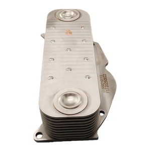 Piezas de Alta Calidad para el Sistema de Refrigeración del Motor de Camiones, 618800010113, Conjunto del Núcleo del Enfriador de Aceite para Sinotruk Shacman Weichai - Product Image 2