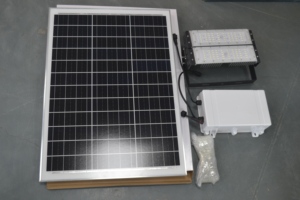 Bán buôn mạnh mẽ rộng hơn sân vận động ánh sáng LED năng lượng mặt trời lũ ánh sáng góc sân vận động bóng đá đèn pha ngoài trời IP65 100W 200W 300W - Product Image 3