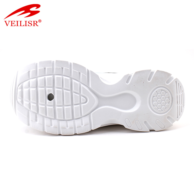 Модные женские кроссовки из искусственной кожи на массивной подошве