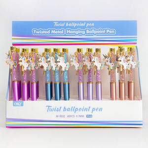 O & Q Fabricantes Pluma de diseño de dibujos animados Sueño Unicornio Colgante Bolígrafo con arena de cristal brillante para regalos de niñas estudiantes - Product Image 5
