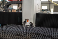 23% de réduction – Nouvelle machine de découpe laser fibre haute vitesse LX3015FA 1500x3000mm 1000~3000W pour tôles métalliques, modèle 2026 – En vente
