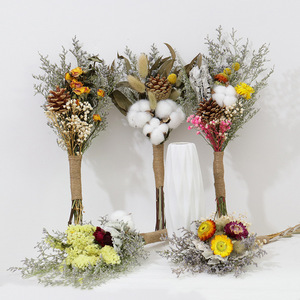 Bouquet de fleurs séchées naturelles Arrangements de fleurs véritables avec eucalyptus séché, coton, pomme de pin, <span class=keywords><strong>graine</strong></span> de lotus pour mariage à la maison - Product Image 6