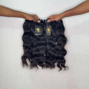 Paquete de Cabello Humano Virgen Ondulado Natural Sin Procesar de Templo Indio, Paquete de Cabello Rizado Ondulado con Cierre y Frontal - Product Image 1