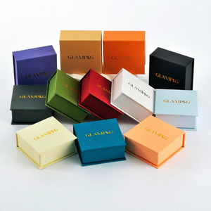 Boîtes à bijoux en carton écologiques personnalisées avec logo magnétique carré, doublure en éponge, certifiées RoHS, pour le rangement des boucles d'oreilles et des bagues, vente en gros - Product Image 5