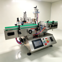 Applicateur d'étiquettes autocollantes pour bouteilles carrées irrégulières LT-301 avec positionnement automatique, imprimante de date en option et capteur d'étiquettes transparentes
