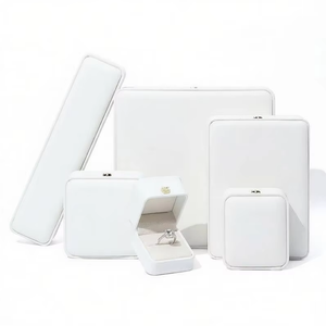 Cajas de Joyería de Cuero de Lujo, Colección de Varios Tamaños, Cierre de Botón Dorado, Forro de Terciopelo, Caja de Regalo para Anillos y Colgantes - Product Image 5