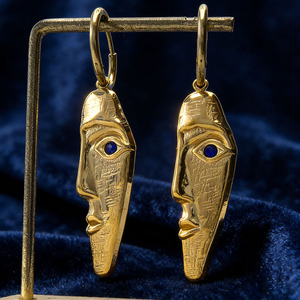 Boucles d'oreilles tendance YWXS Fashion en acier inoxydable 18 carats, pendentif géométrique de luxe en acier inoxydable avec œil bleu et visage humain pour femme - Product Image 4