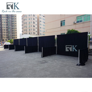 Conjunto de Cortinas Rojas/Negras para Stands de Exhibición, Portátiles, con Estuches de Transporte - Product Image 2